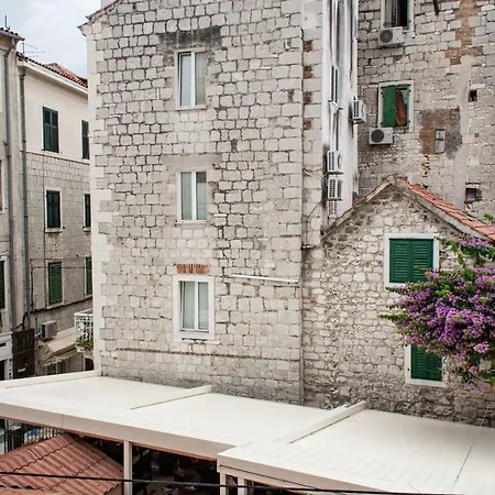 Paradise Gasthuis 3*